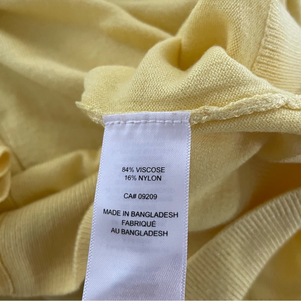 Cleo Yellow Button Down Vneck Knit Cardigan Sweater Gold Buttons Size XL Womens - Picture 8 of 8